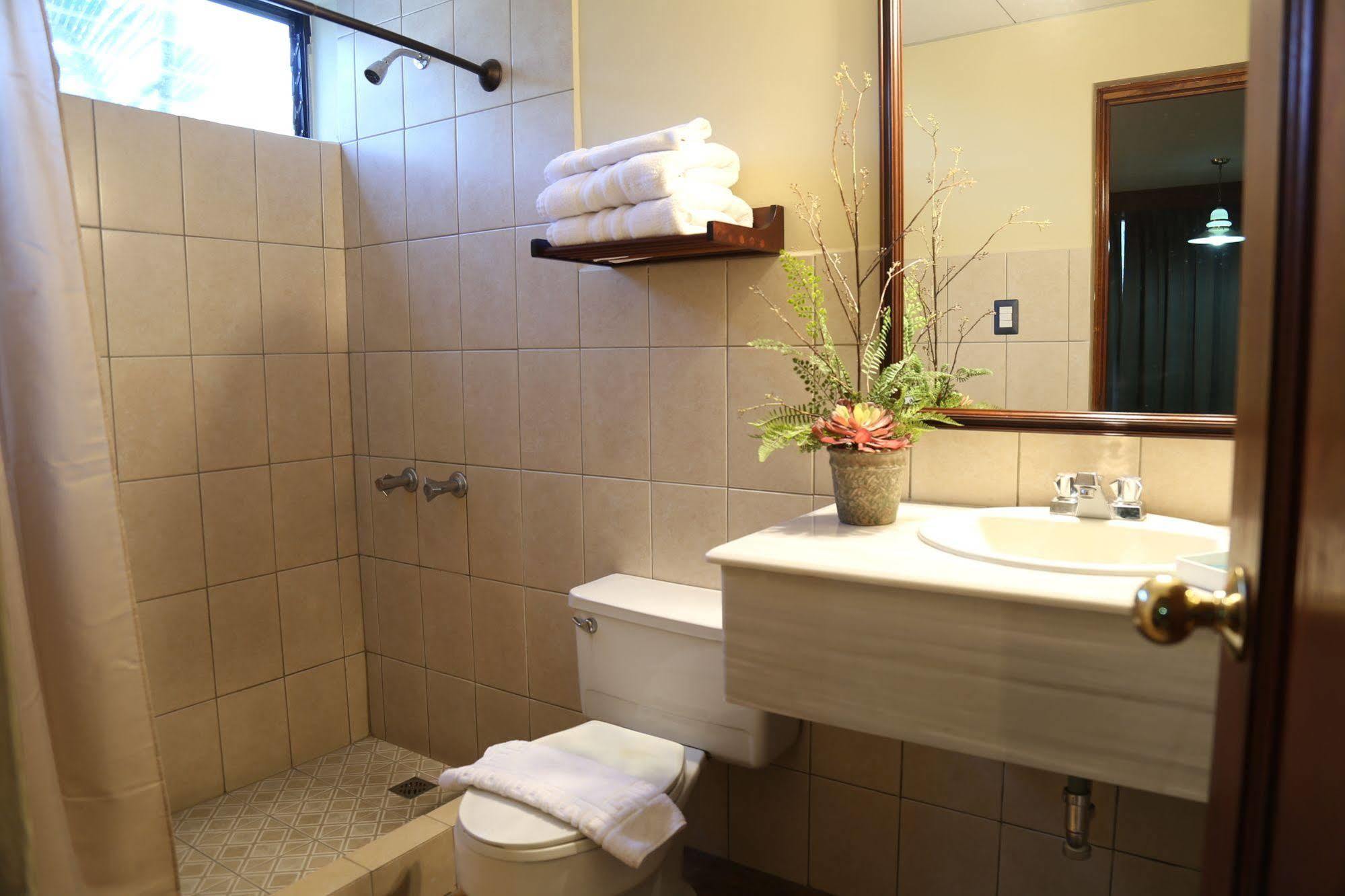 Hotel Residencia Del Sol Città del Guatemala Esterno foto